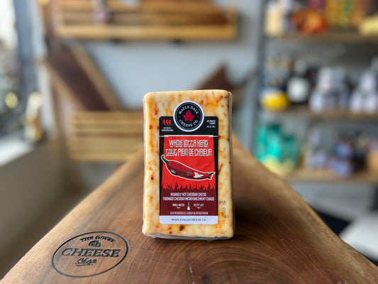 WHOLE LOTTA HEAT CHEDDAR WEDGE