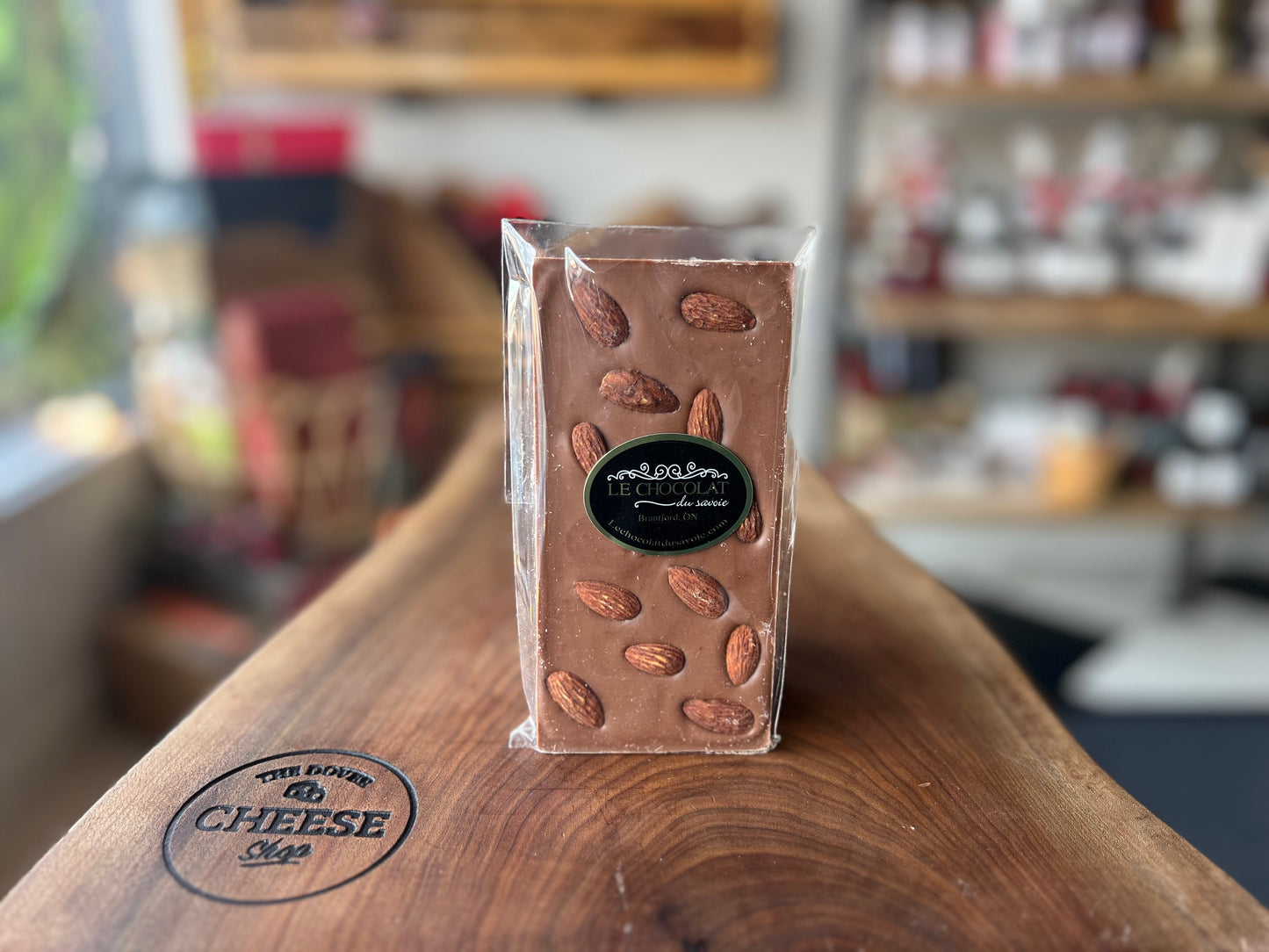 ALMOND CHOCOLATE BAR