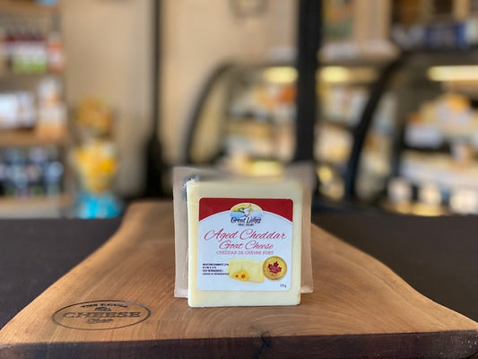AGED GOAT CHEDDAR WEDGE