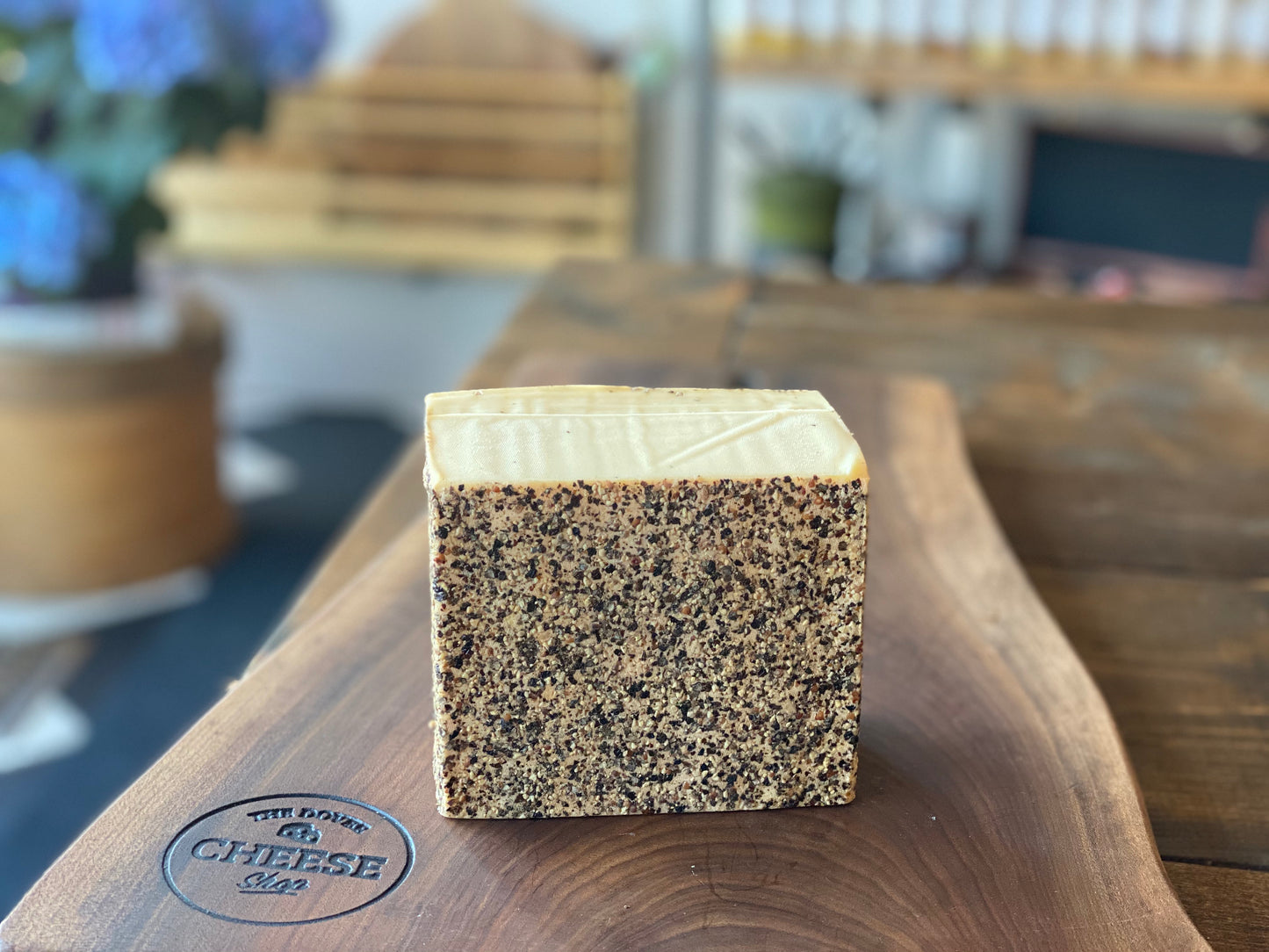 BLACK PEPPER RACLETTE