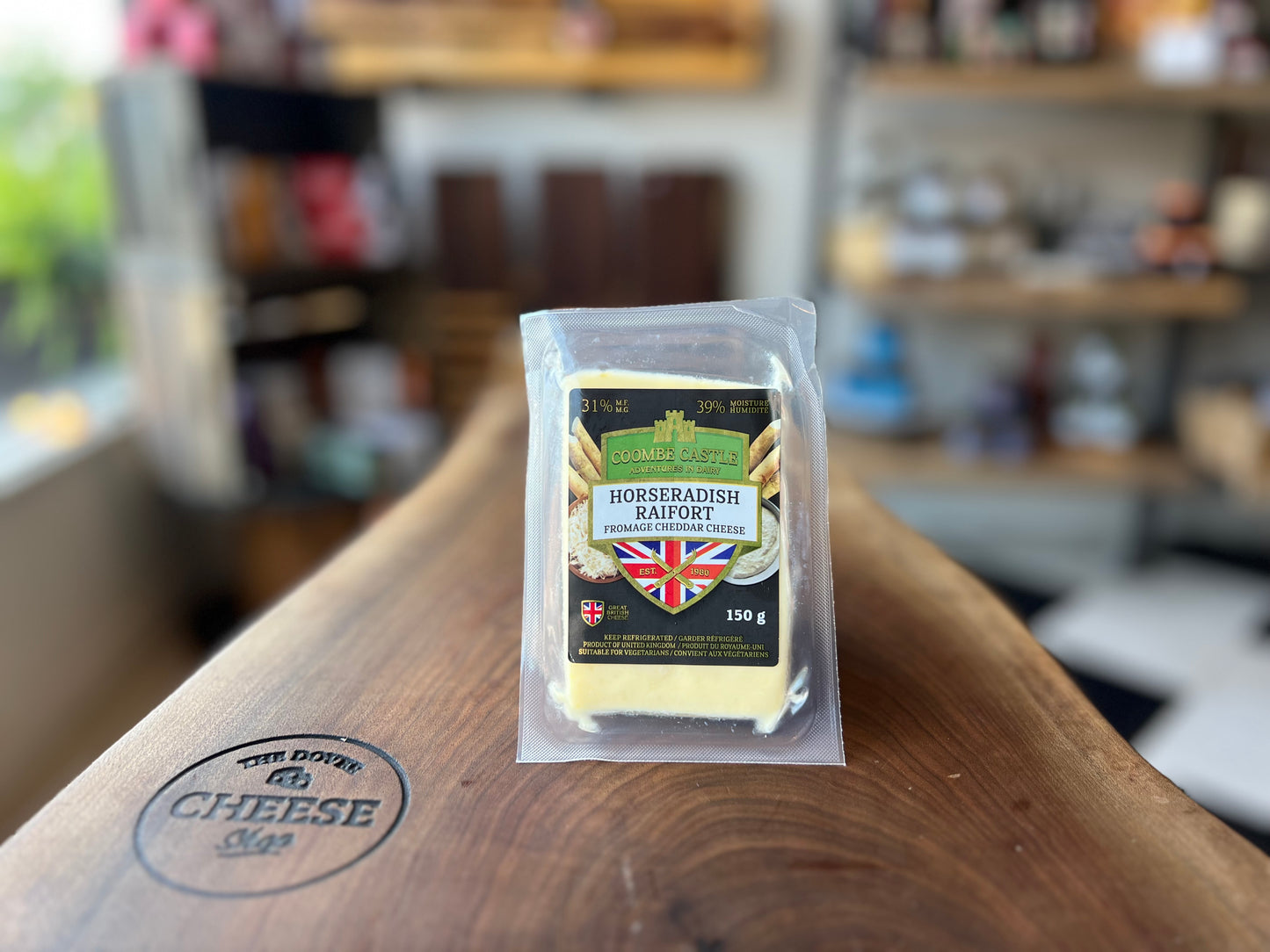 HORSERADISH CHEDDAR WEDGE