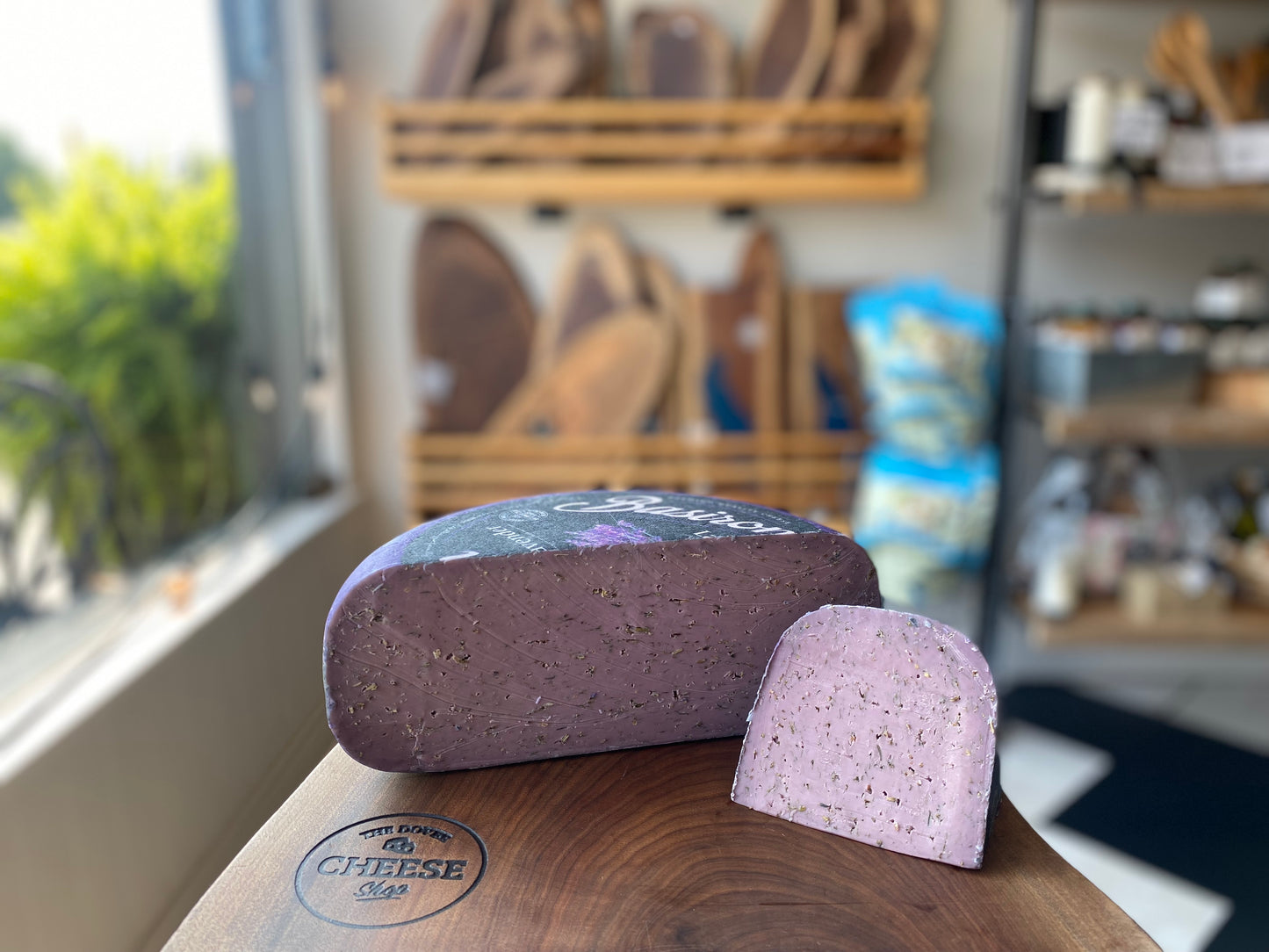 LAVENDER GOUDA